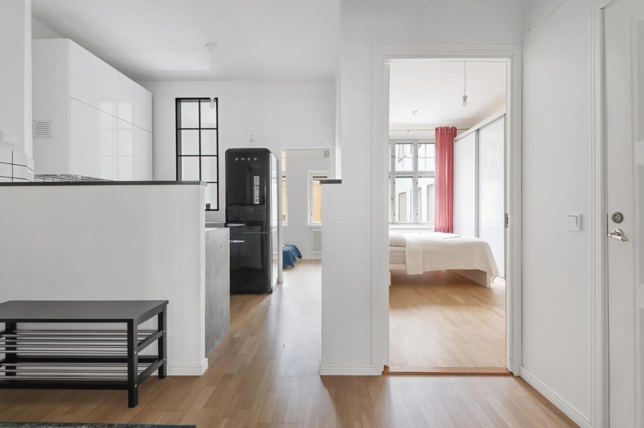 Wehost Fabulous 2Br In Prestigious Punavuori @Iso Roobertinkatu 26 Helsinki Exterior foto